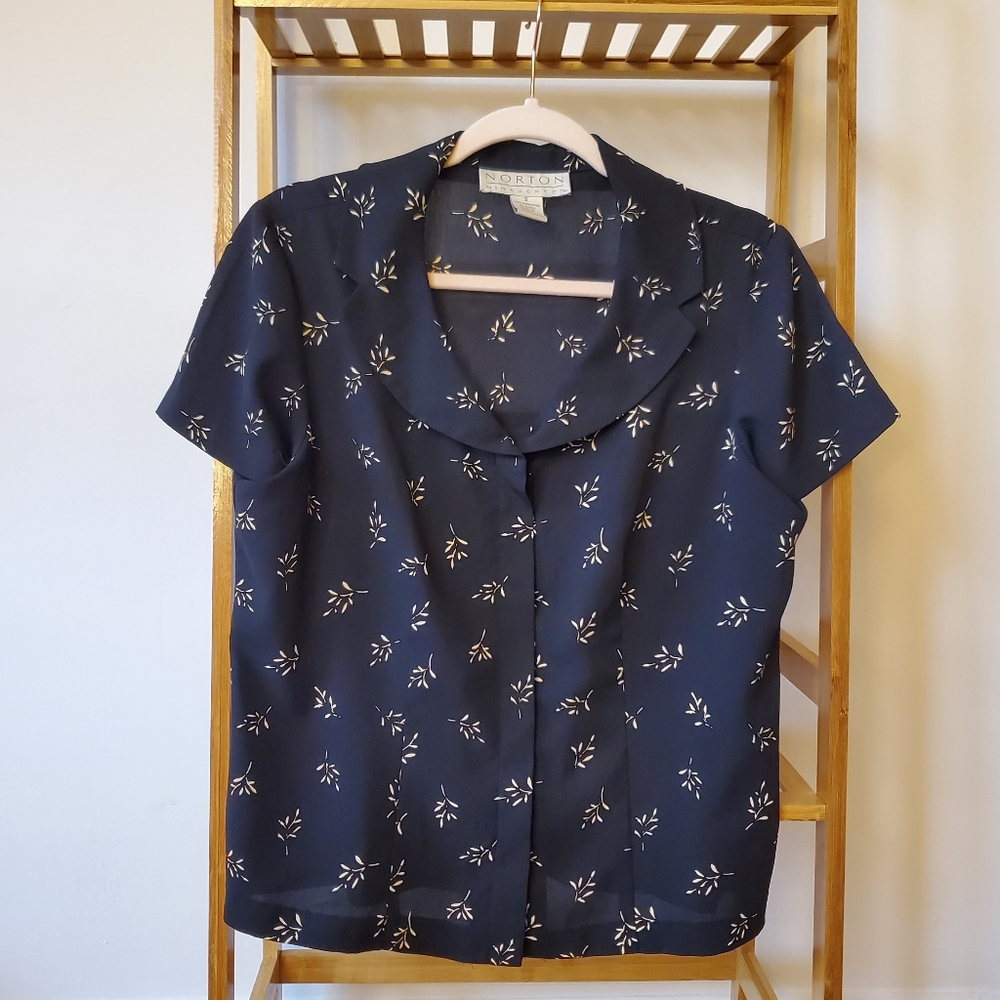 ⭐️ 2/$20 ⭐️ Vtg Collared Blouse